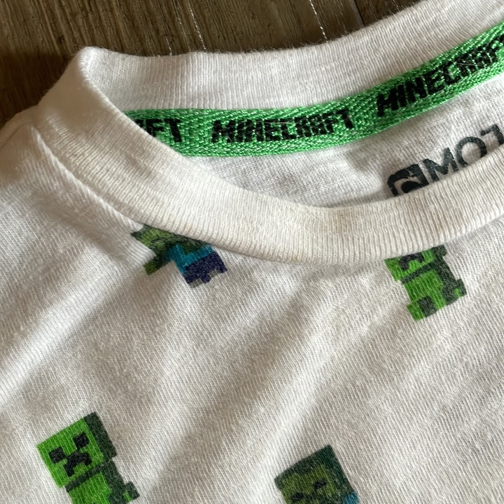 Boys Minecraft Tee - Picture 4 of 5